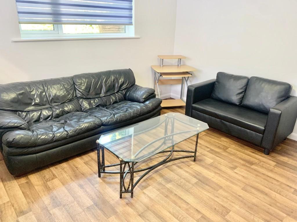Additional property image - Cardigan Road, BH9 - 5 Bedroom Student House.