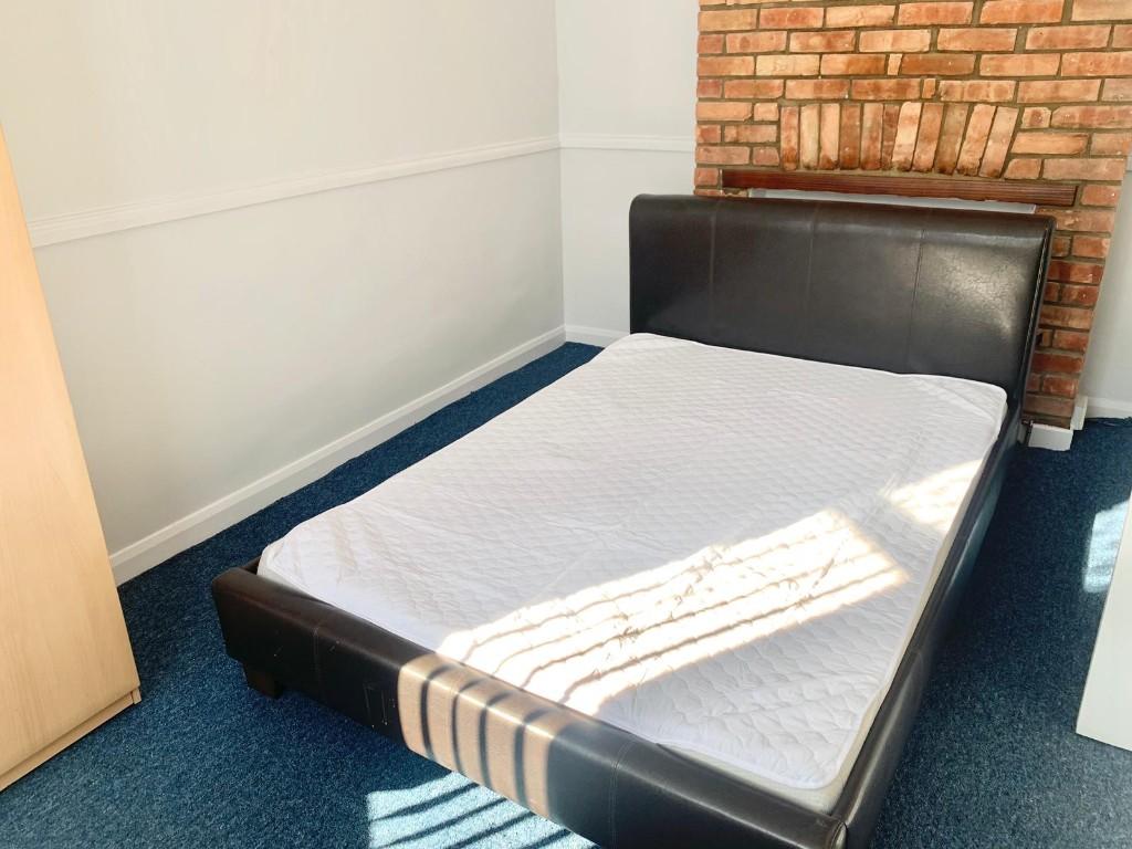 Additional property image - Cardigan Road, BH9 - 5 Bedroom Student House.