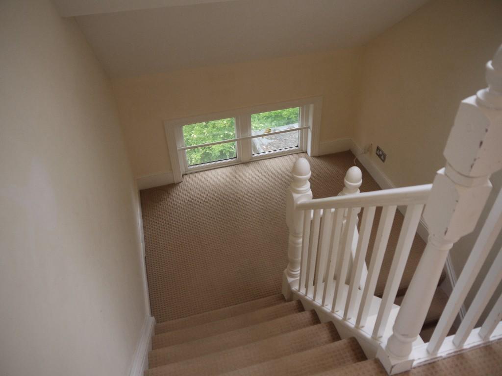Additional property image - 2 Double Bedroom Student Maisonette - Rushton Crescent