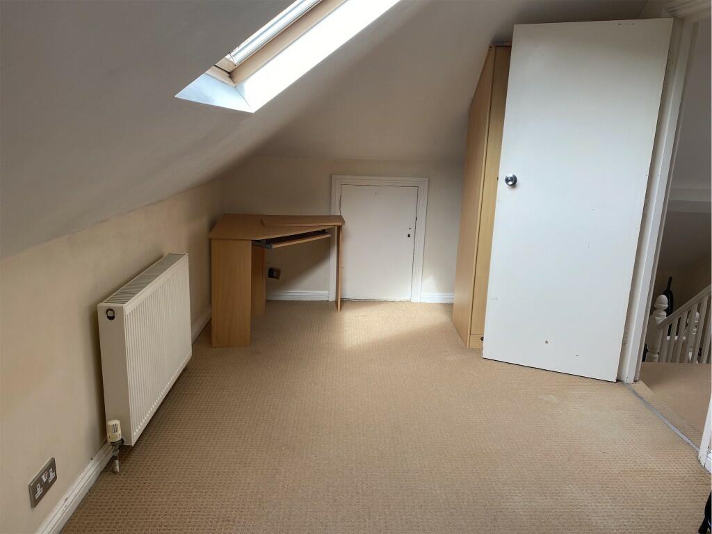 Additional property image - 2 Double Bedroom Student Maisonette - Rushton Crescent