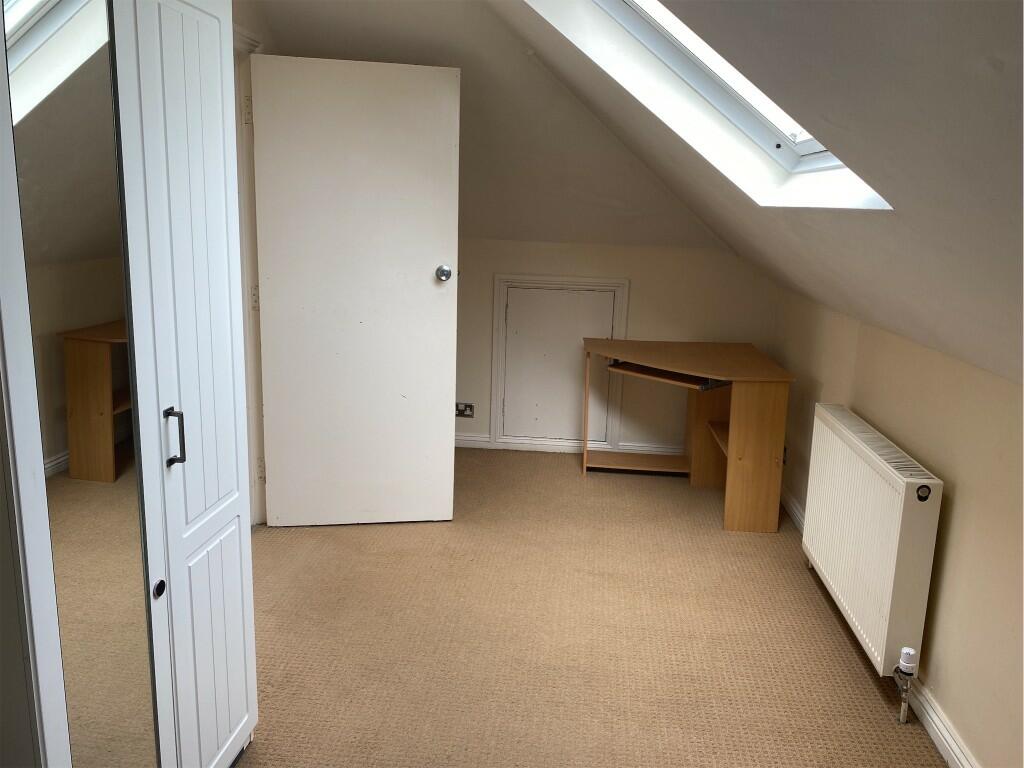 Additional property image - 2 Double Bedroom Student Maisonette - Rushton Crescent