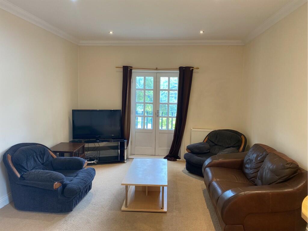 Additional property image - 2 Double Bedroom Student Maisonette - Rushton Crescent