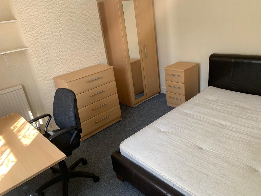 Additional property image - Cardigan Road, BH9 - 4 Bedroom Student House