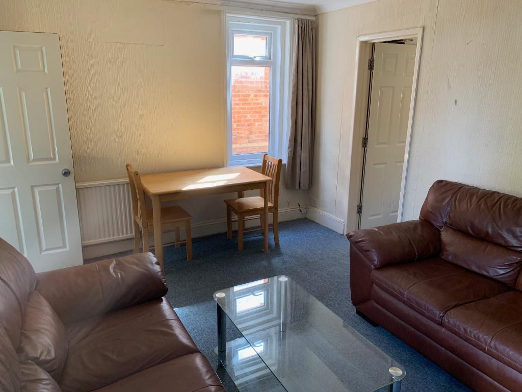 Additional property image - Cardigan Road, BH9 - 4 Bedroom Student House