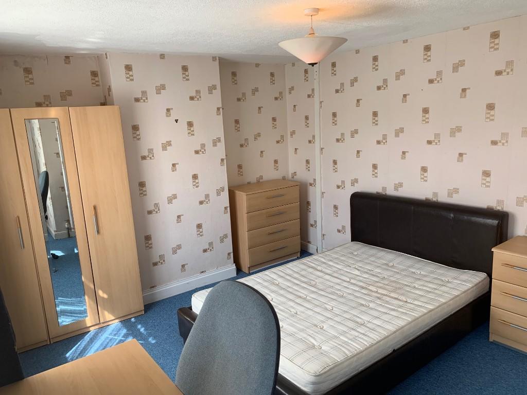 Additional property image - Cardigan Road, BH9 - 4 Bedroom Student House