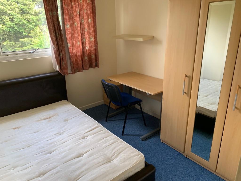 Additional property image - Cardigan Road, BH9 - 4 Bedroom Student House
