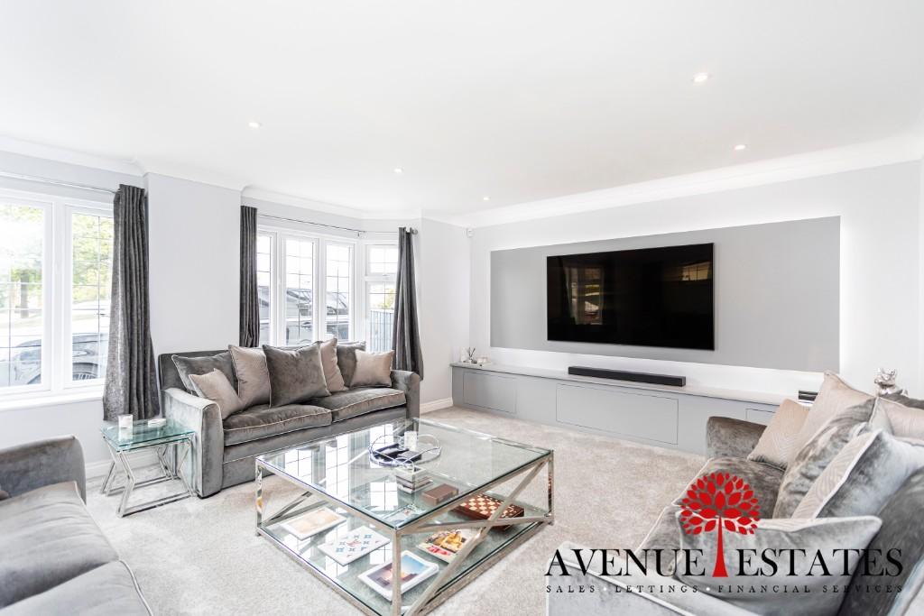 4 bedroom bungalow for sale in Sandy Mead Road, Bournemouth, Dorset, BH8