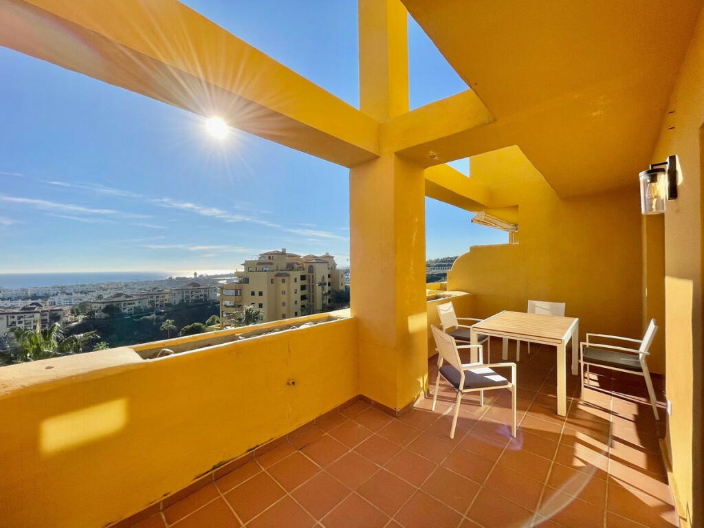 3 bedroom penthouse for sale in Andalucia, Malaga, Estepona, Spain