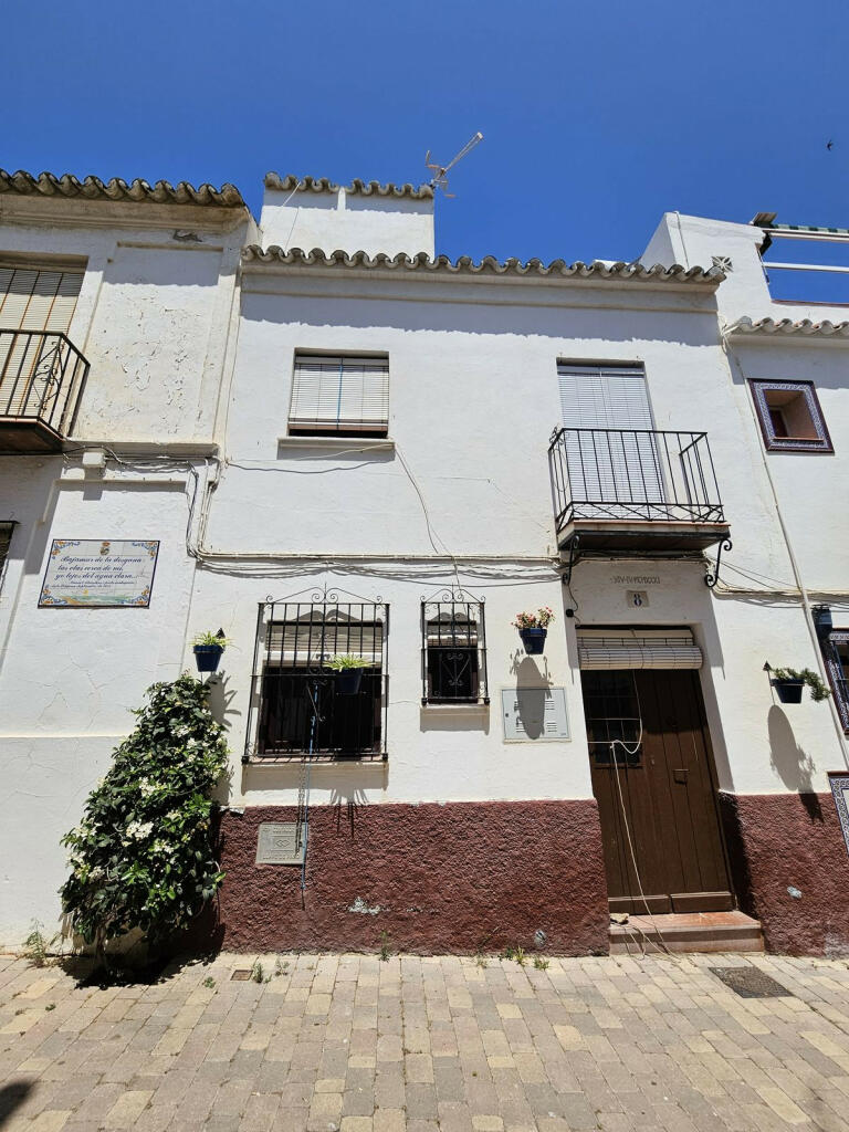 1 bedroom town house for sale in Andalucia, Malaga, Estepona, Spain