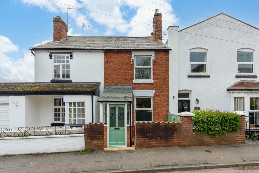 2 bedroom terraced house for sale in Lionfields Road, Cookley
