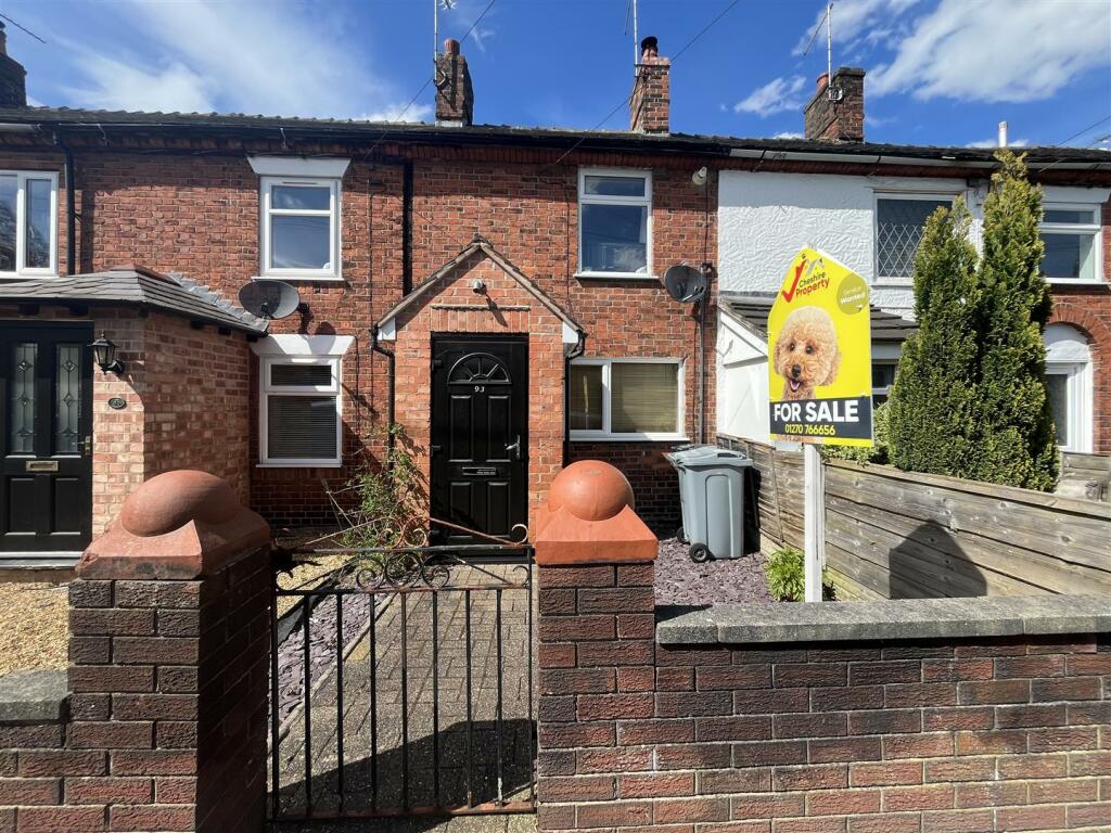 1 bedroom terraced house for sale in Heath Road, Sandbach, CW11