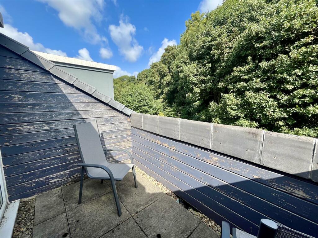 Additional property image - Mill Green, Congleton
