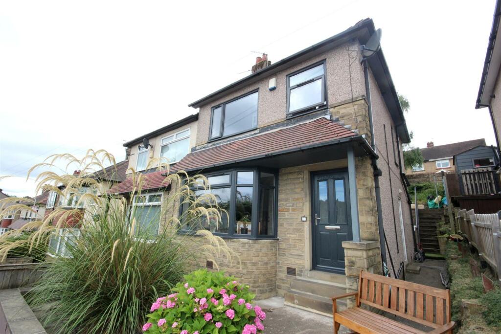 Main image of property: Bradford Road, Brighouse