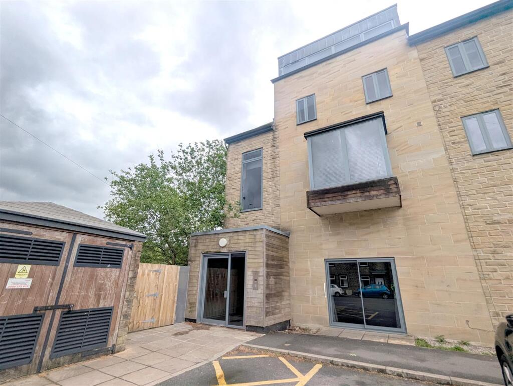 Main image of property: Oldham Road, Sowerby Bridge