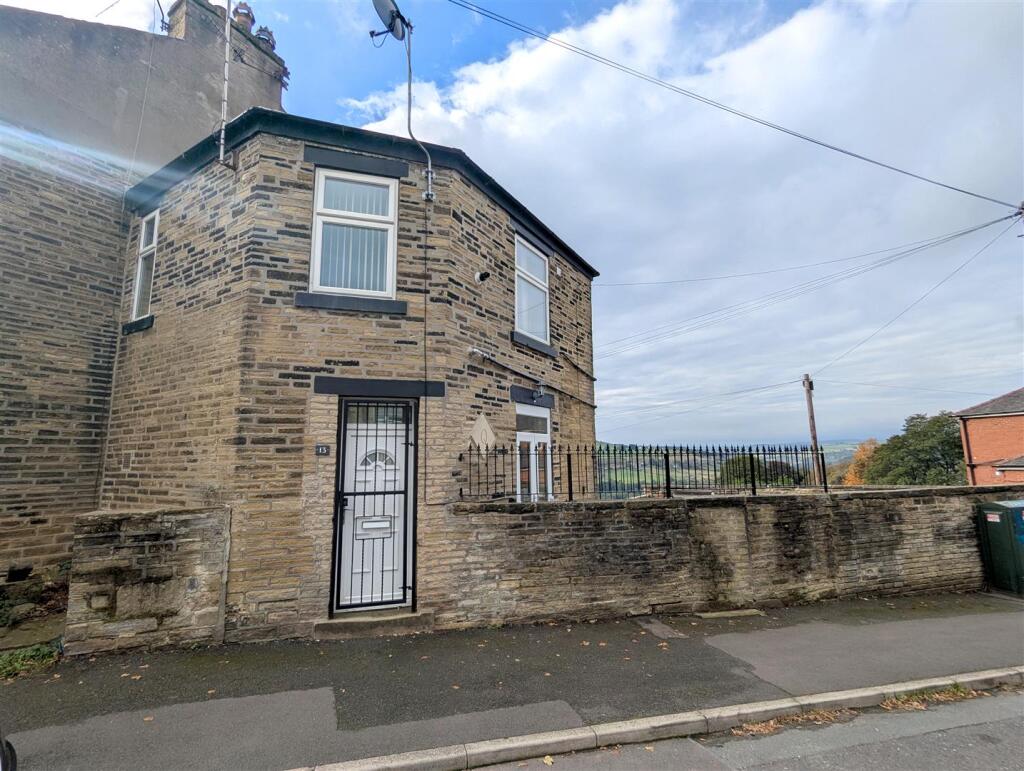 2 bedroom end of terrace house