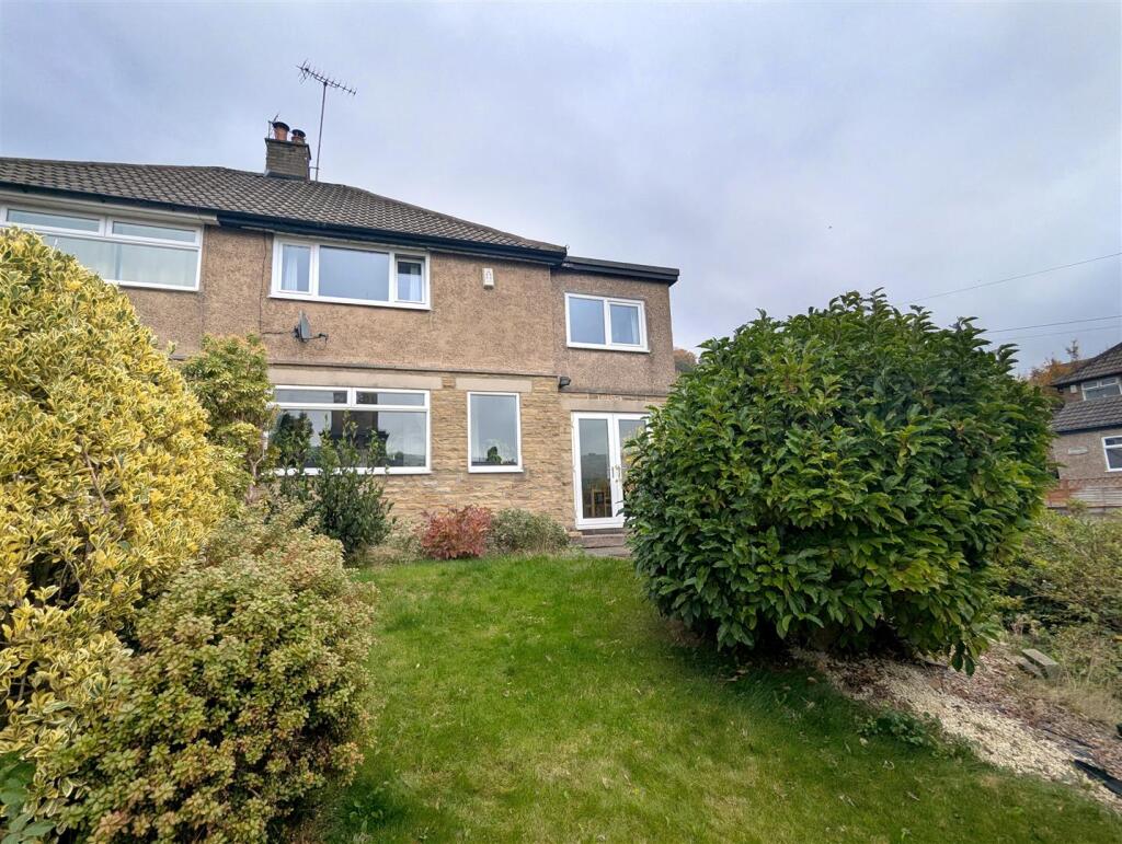 3 bedroom semi-detached house