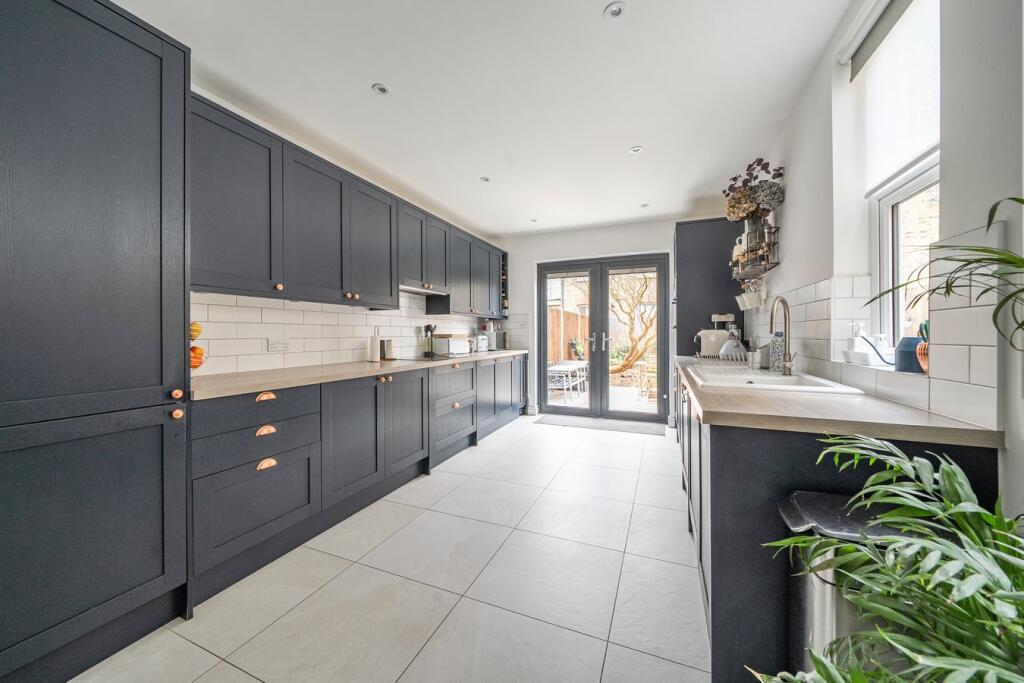Additional property image - Pelham Road, Beckenham, BR3