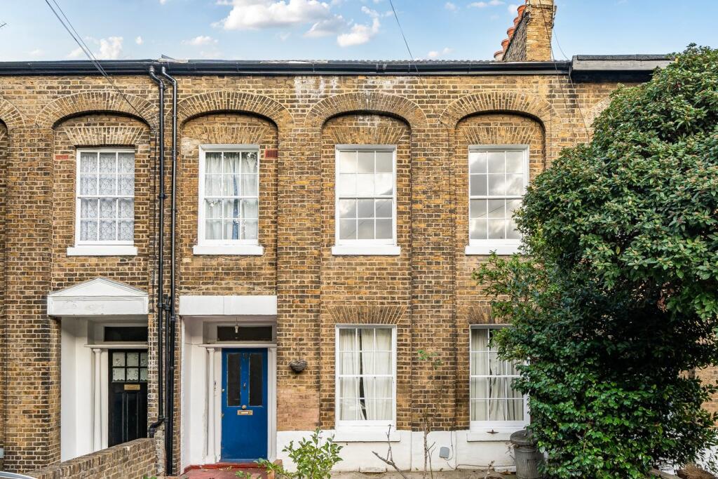 Main image of property: Furley Road, London, SE15