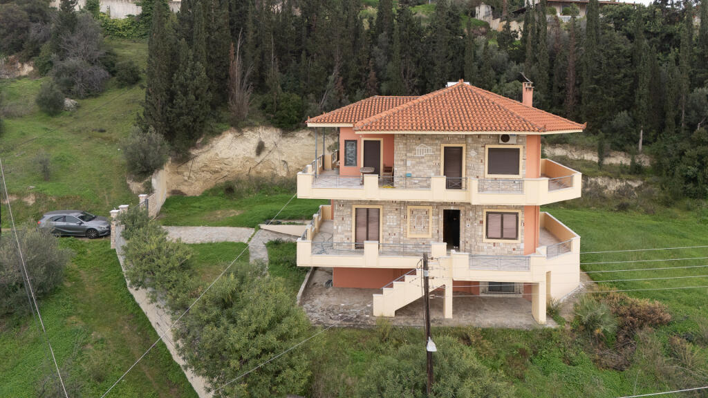 Main image of property: Peloponnese, Corinthia, Laliotis