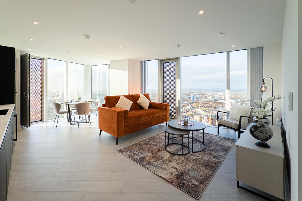 Main image of property: Vista River Gardens, Manchester City Centre, M3