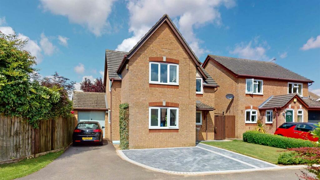 Main image of property: Dundee Drive, Stamford, Lincolnshire