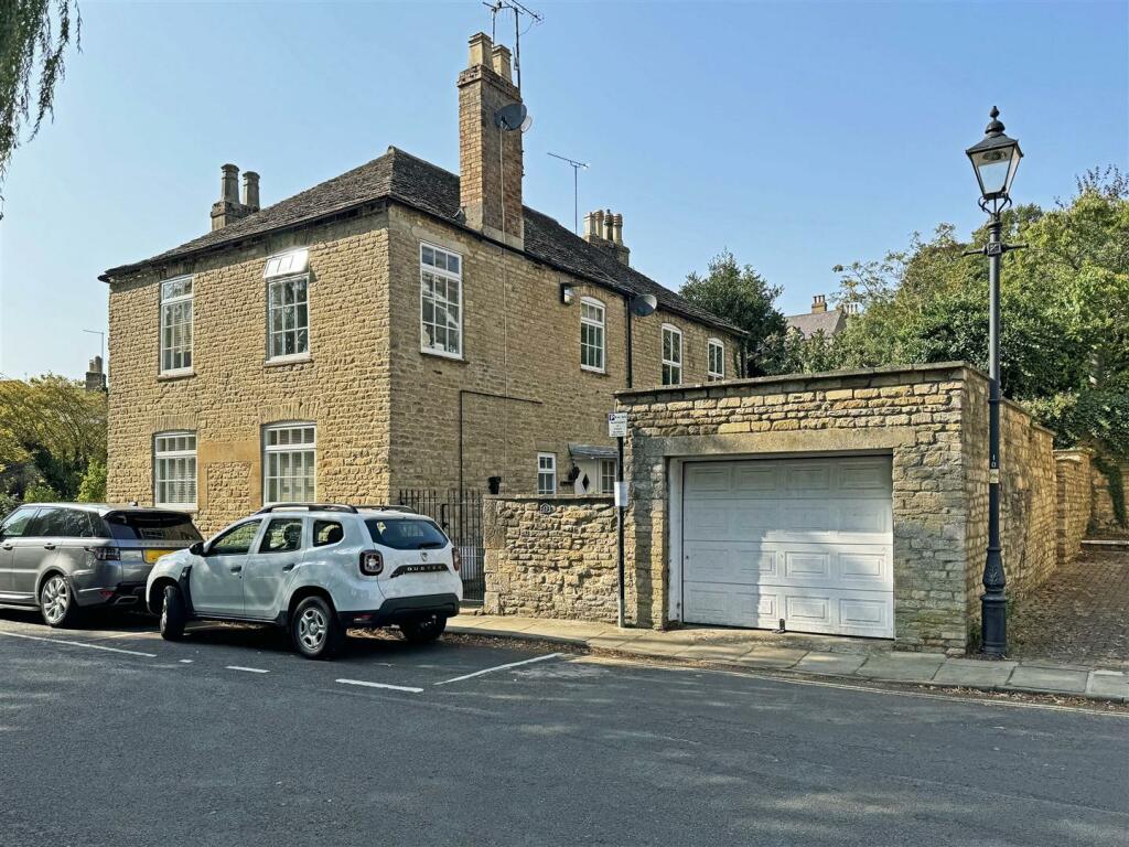 Main image of property: Bath Row, Stamford