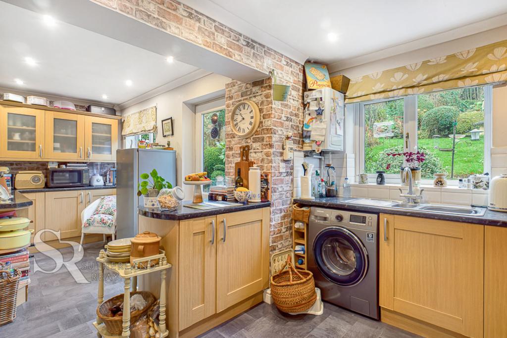 3 bedroom semidetached house for sale in Granby Avenue, Chinley, SK23