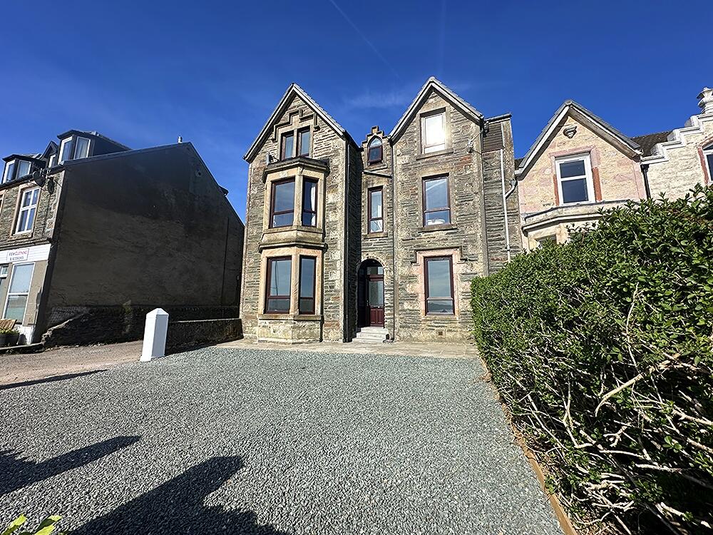 Main image of property: 85 Marine Parade, Kirn, Dunoon, PA23
