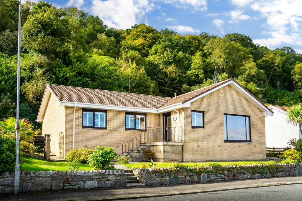 Main image of property: 118 Bullwood Road, Dunoon, Argyll and Bute, PA23