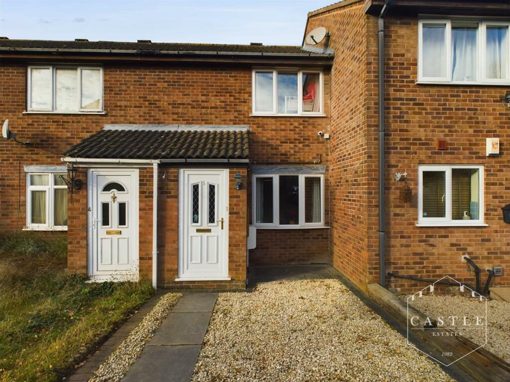 2 bedroom terraced house for sale in Willow Close, Burbage, LE10
