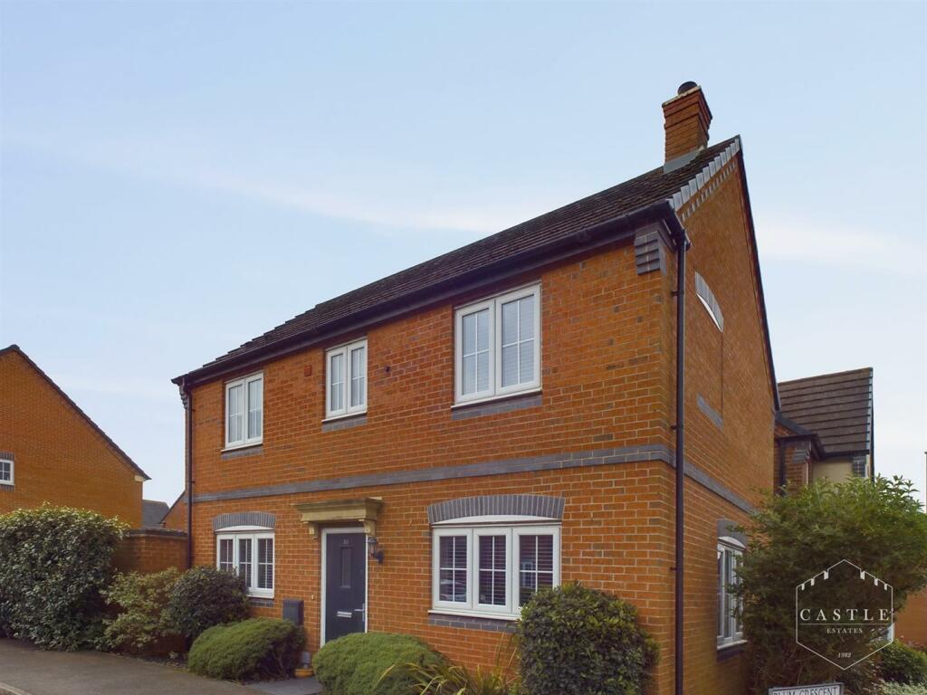 3 bedroom detached house for sale in Cardinal Drive, Burbage, Hinckley, LE10