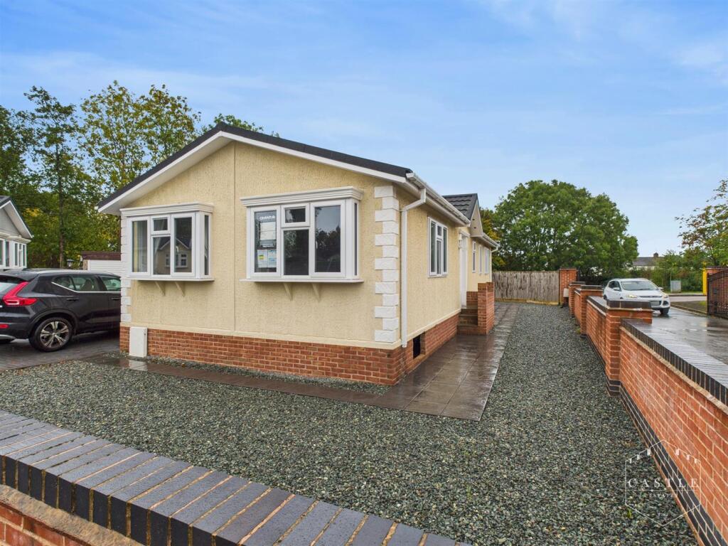 Main image of property: Wykin Road, Hinckley