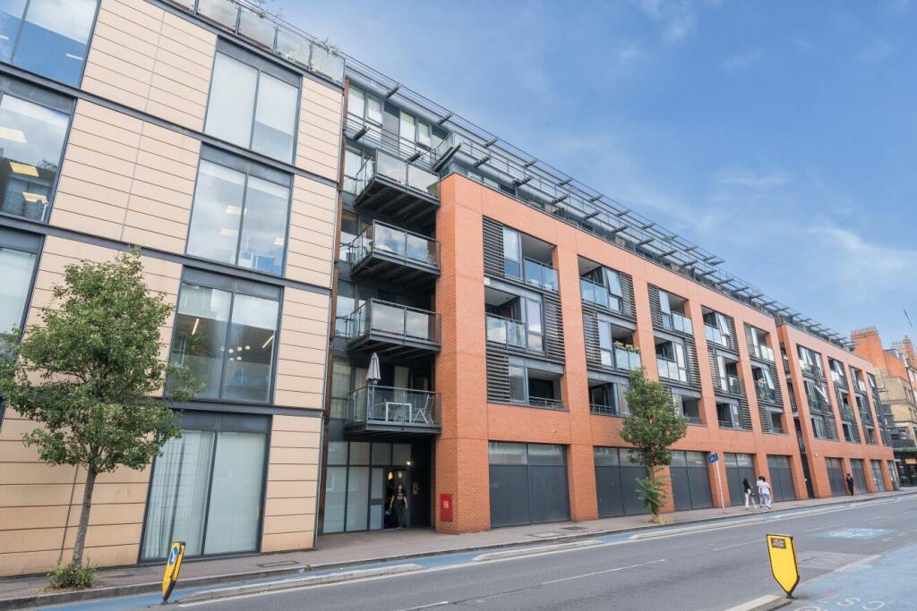 Main image of property: 118 Southwark Bridge Road, London, SE1