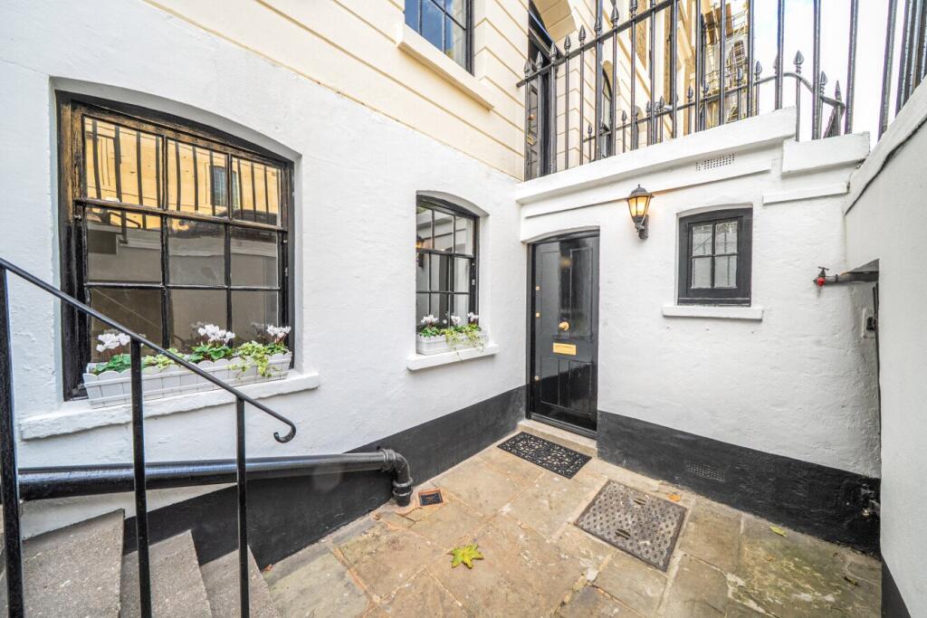 Main image of property: Trinity Church Square, London, SE1