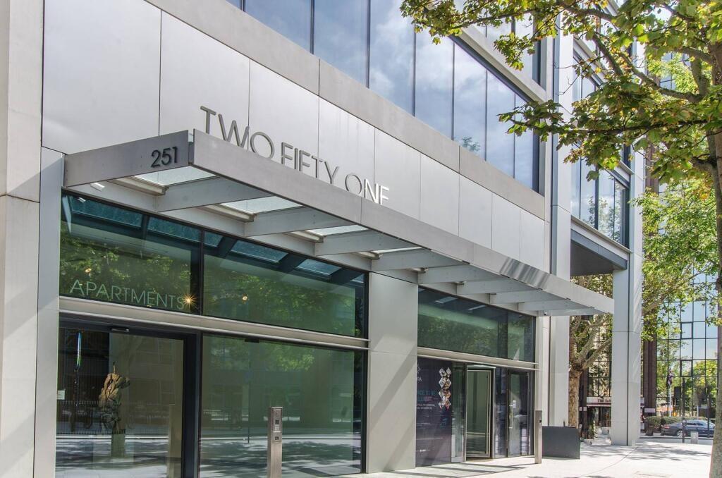 Main image of property: 251 Southwark Bridge Road, London, SE1