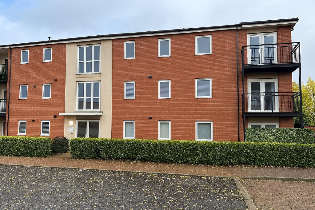 Main image of property: Hever Gardens, Ashford TN23 5GN