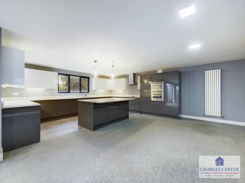 3 bedroom bungalow for rent in Bromwich Road, St John's, Worcester, WR2