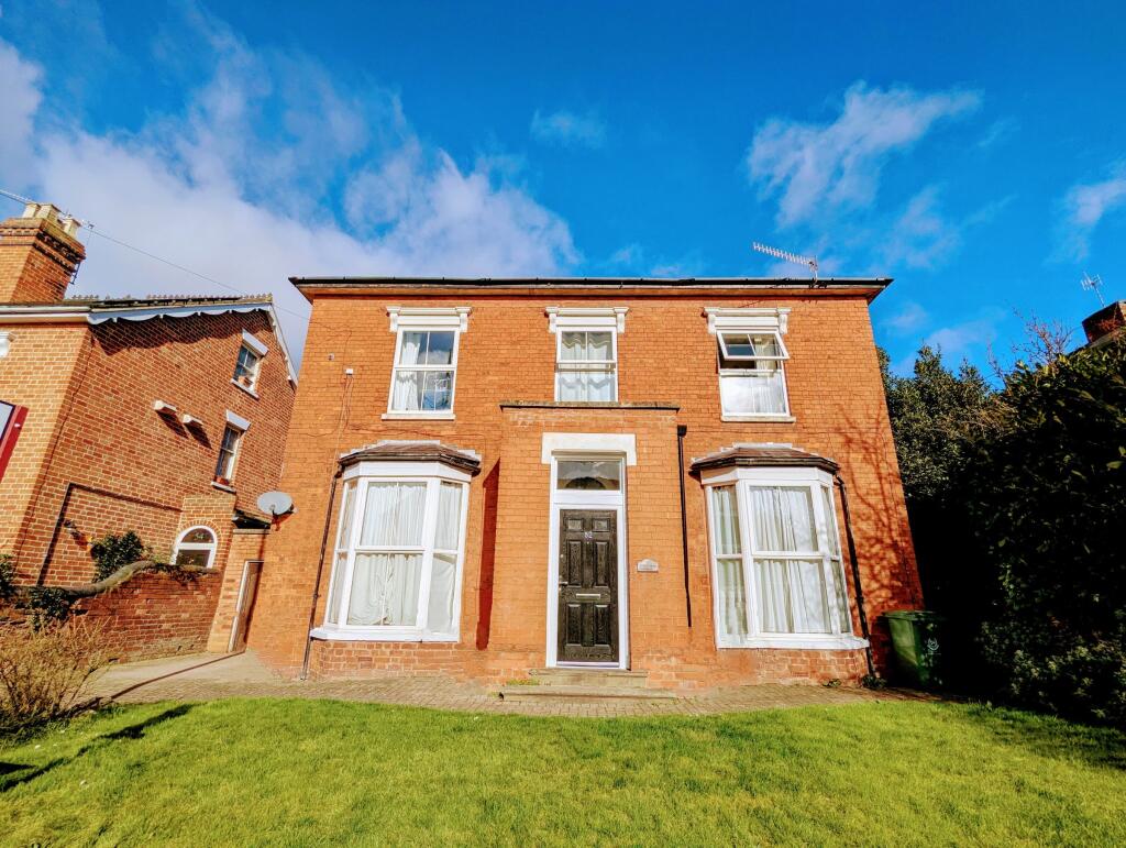 Main image of property: Double Room, Bromyard Road, Worcester