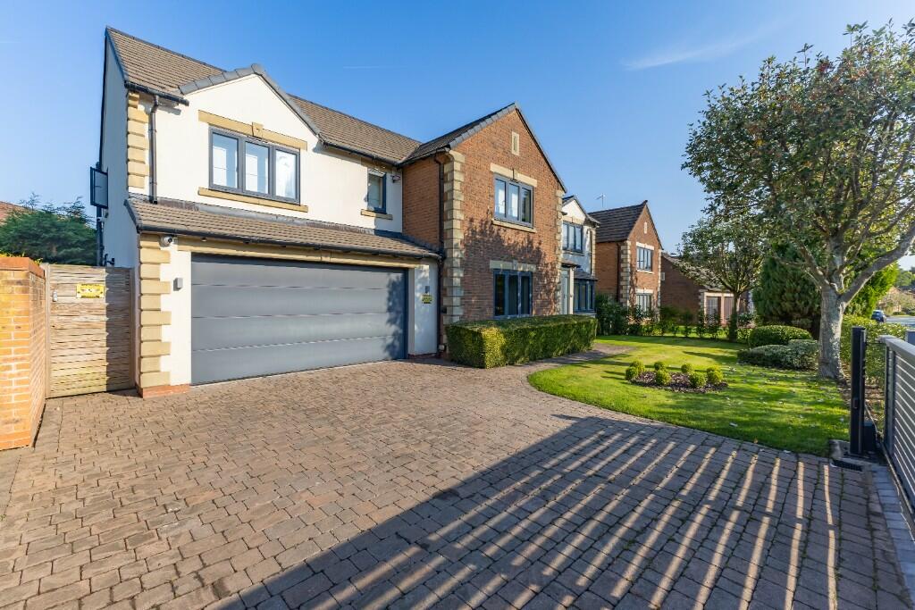 Main image of property: Oakwood Lane, BOWDON, WA14