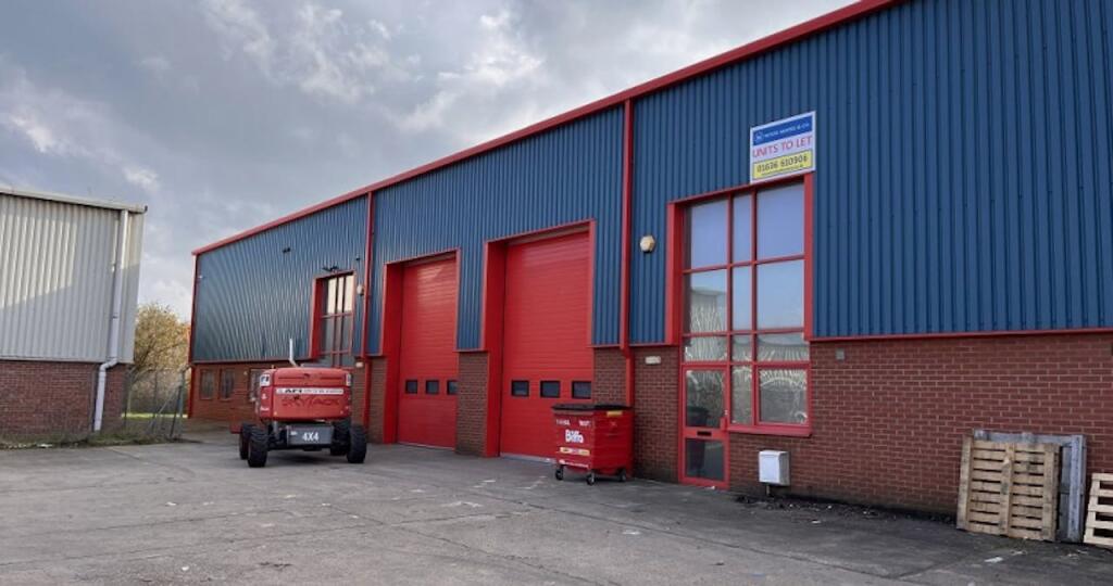 Main image of property: Unit 17, Newark Business Park, Brunel Drive, Newark, NG24 2EG