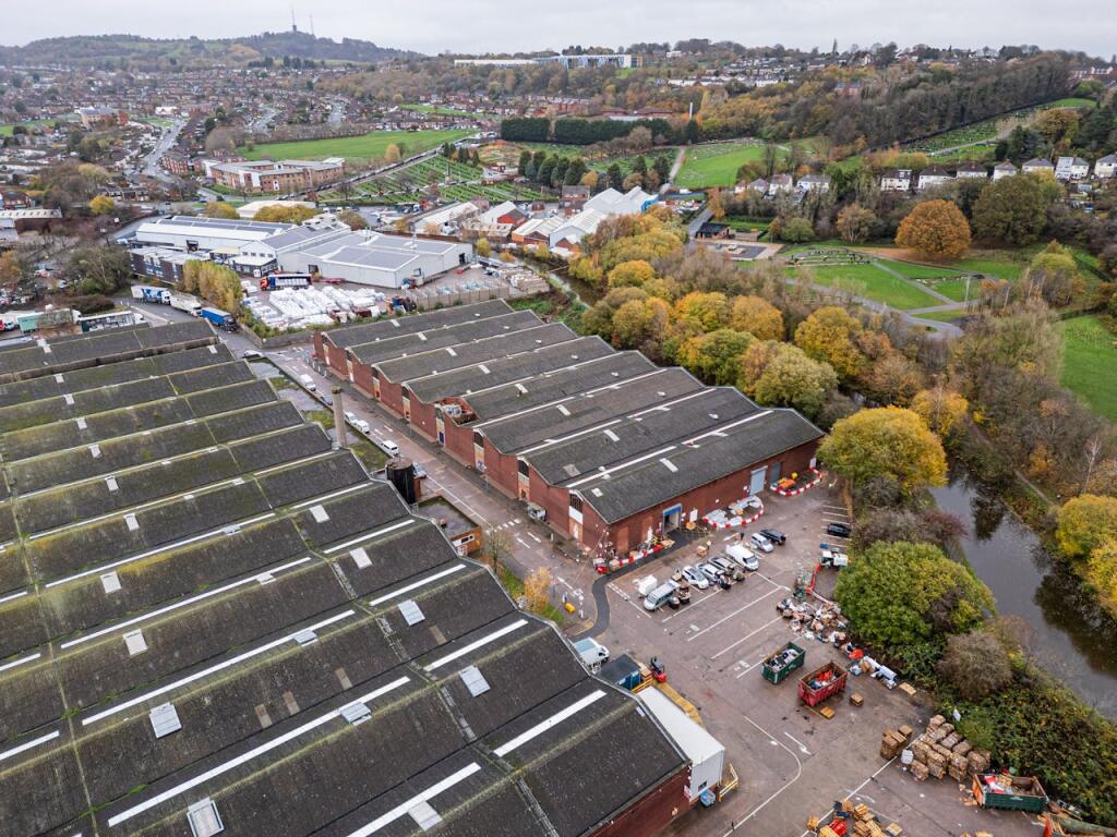 Main image of property: Building 2, Garratts Lane, Cradley Heath, B64 5RE