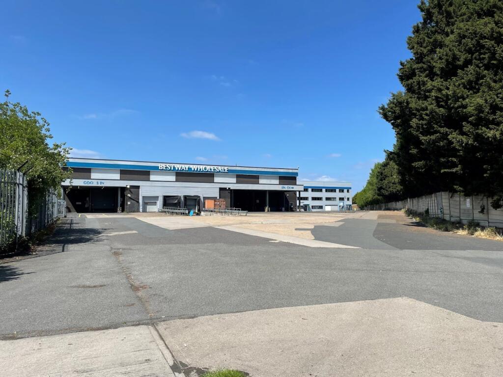 Additional property image - Coventry 245, 1 Banner Lane, Coventry, CV4 9GH