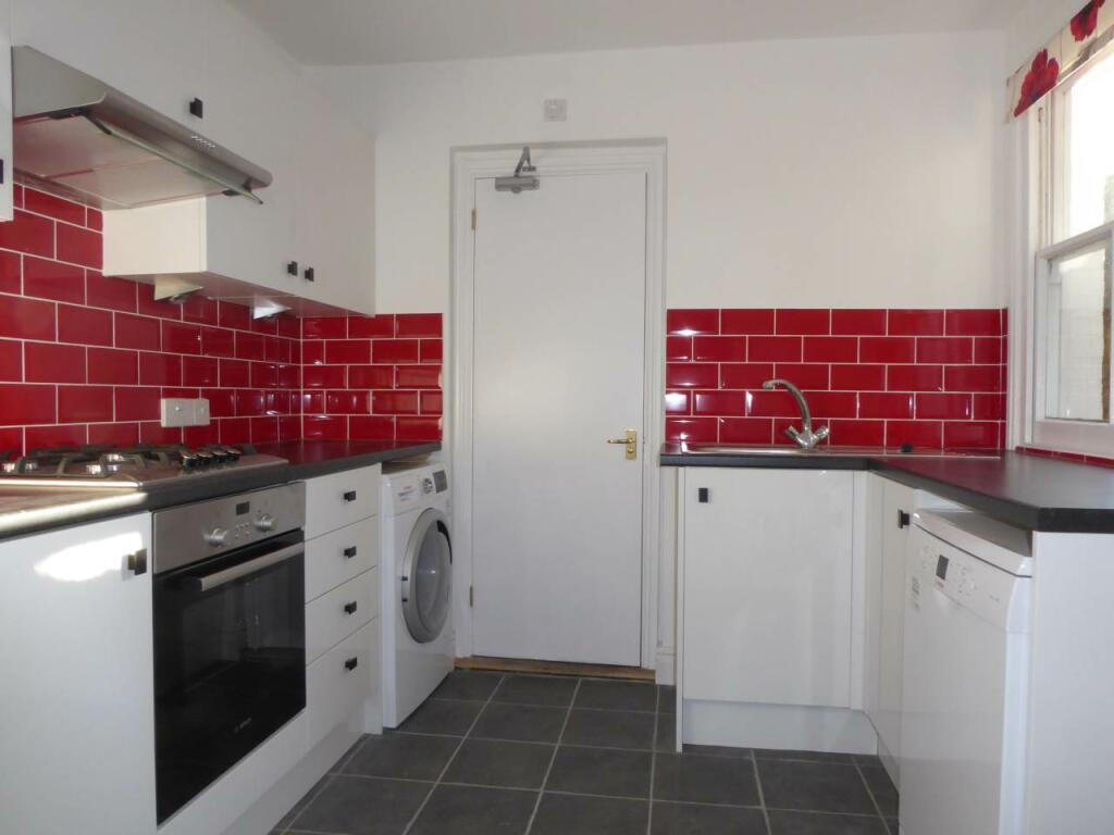4 bedroom terraced house for rent in Thoday Street, Cambridge, , CB1