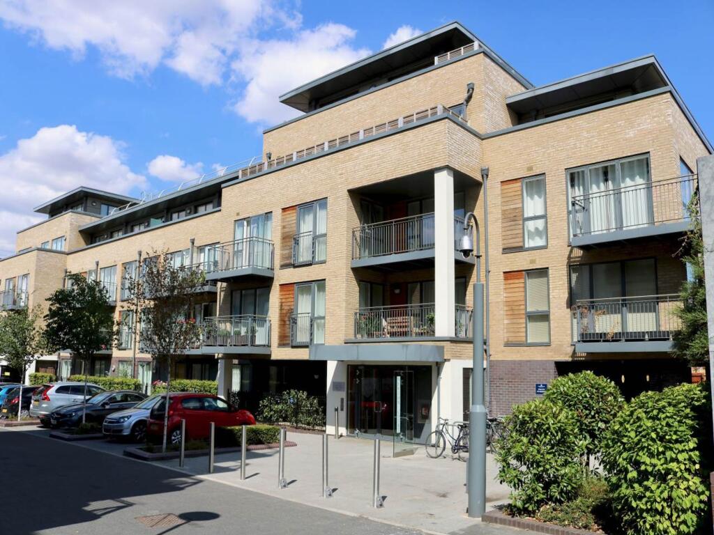 Main image of property: Kingsley Walk, Cambridge, CB5