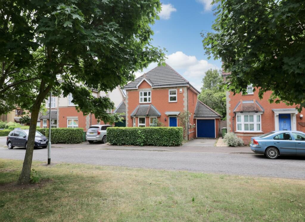 Main image of property: Woodhead Drive, Cambridge, CB4