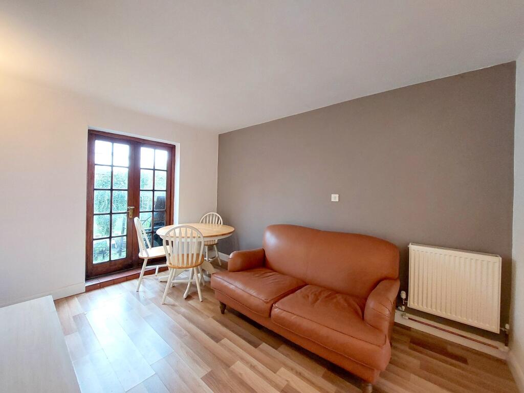 Main image of property: Kings Hedges Road, Cambridge, CB4