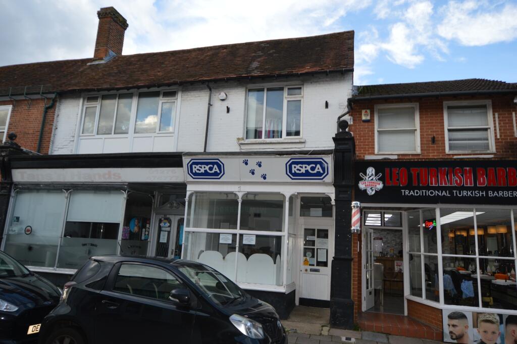 Commercial property for rent in High Street Bagshot, GU19