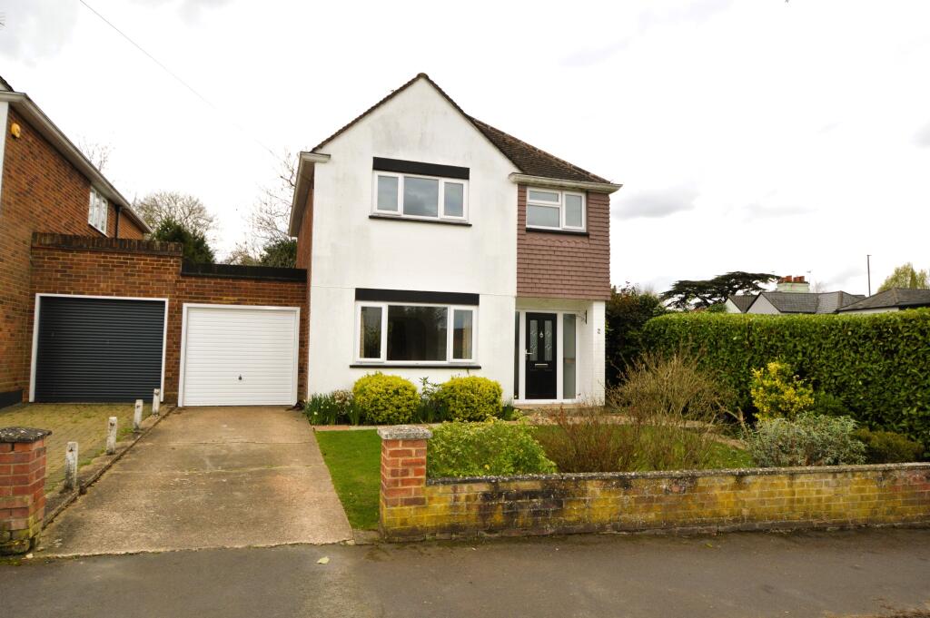 3 bedroom detached house for sale in 2 Cedar Close, Bagshot, GU19
