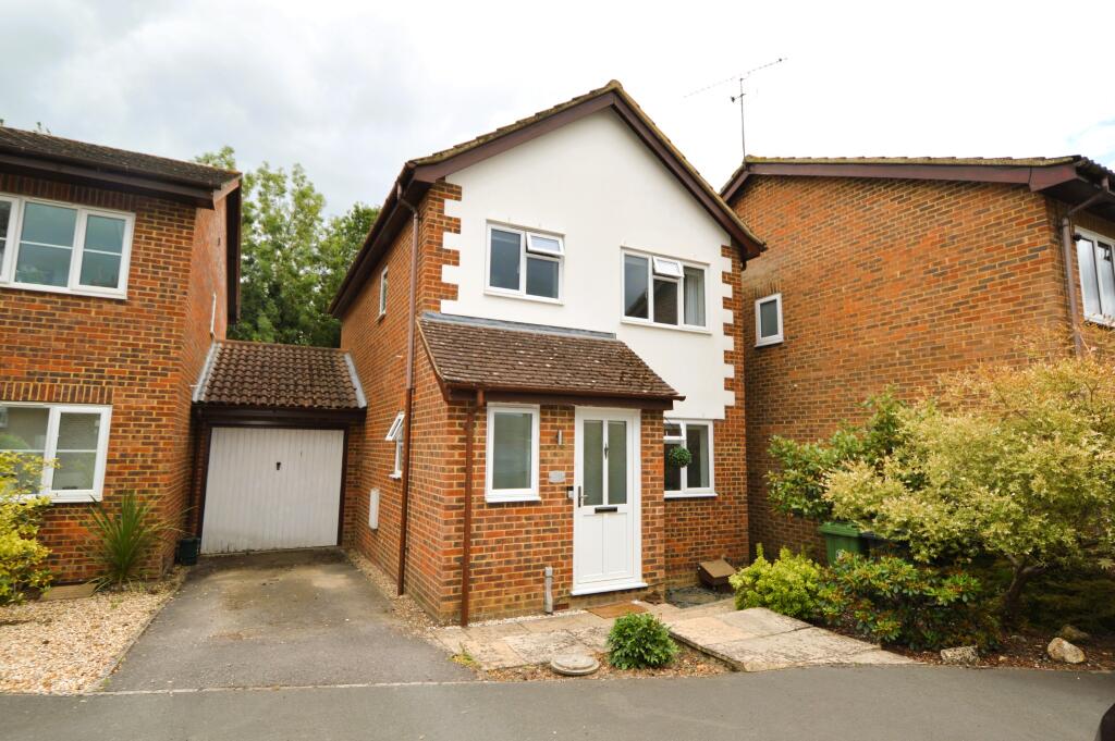 Main image of property: Lory Ridge, Bagshot