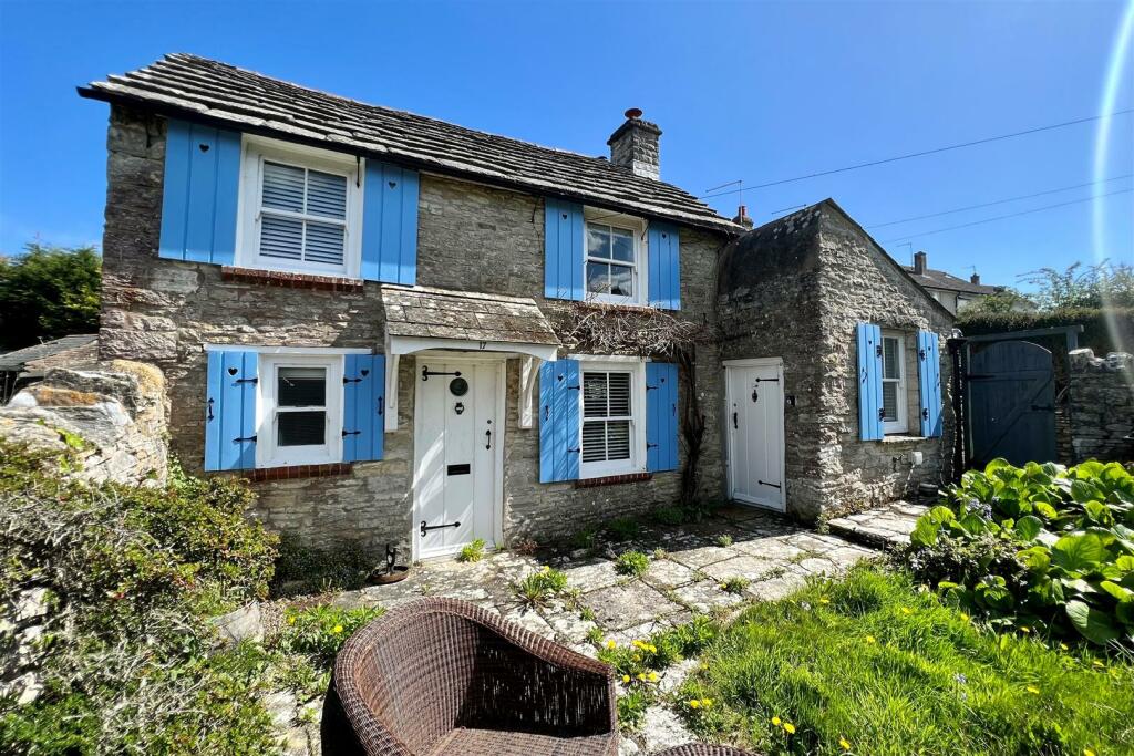 2 bedroom cottage for sale in Bell Street, Swanage, BH19